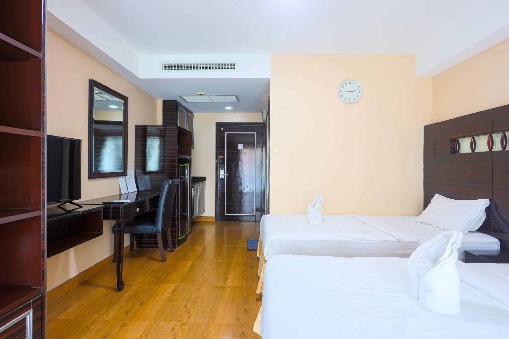 Land Royal Residence Pattaya Extérieur photo