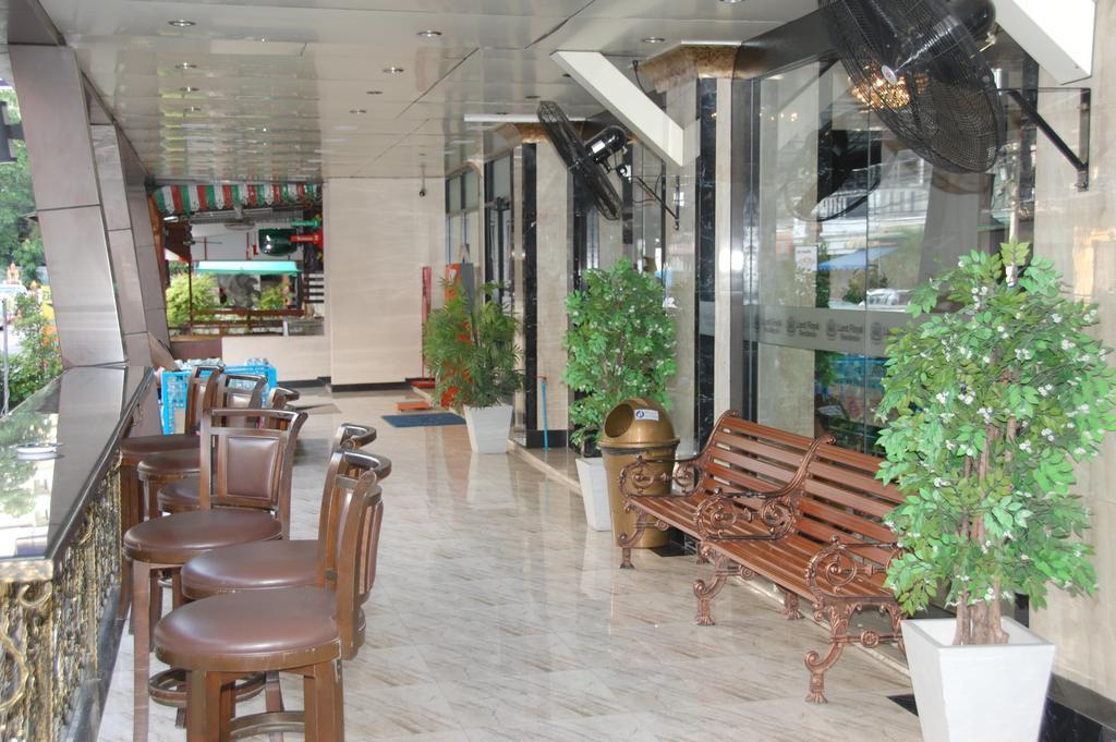 Land Royal Residence Pattaya Extérieur photo